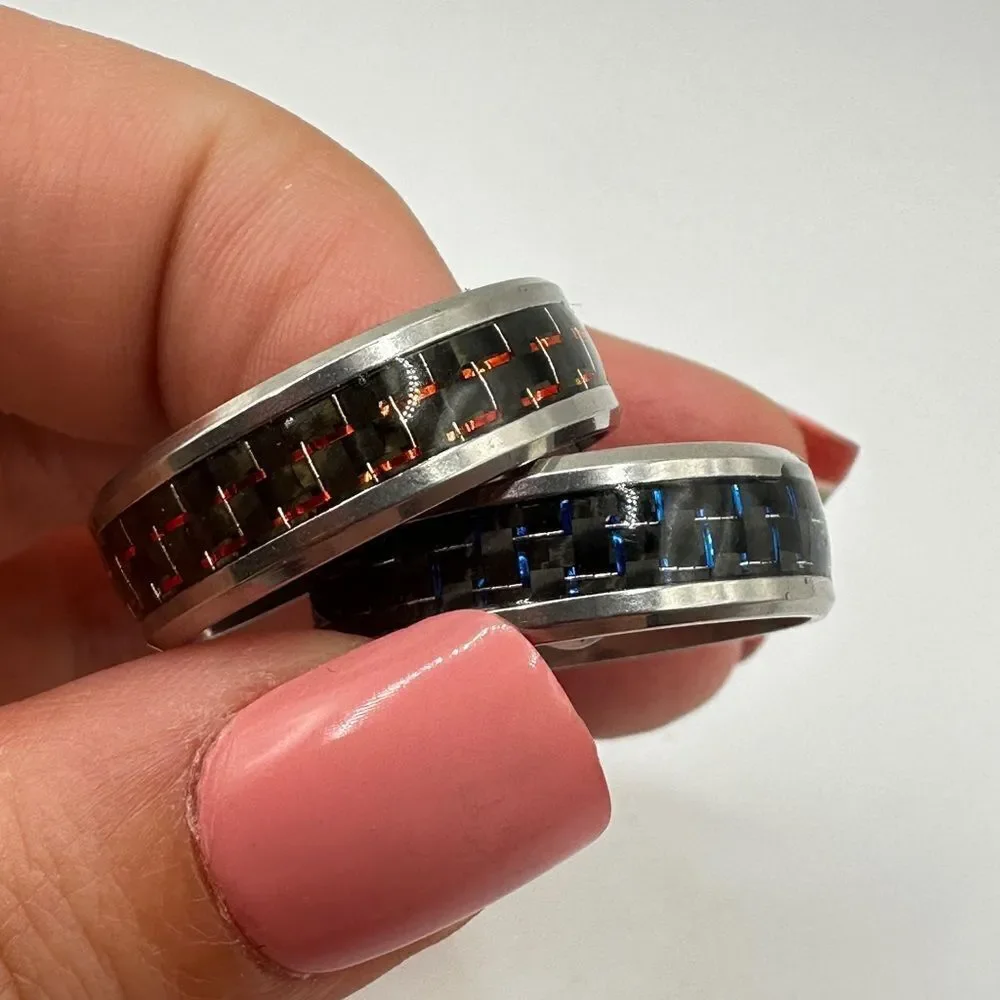 Men's 12.75-13 Silver toned metal and Red/Blue wire in resin center ring!‎